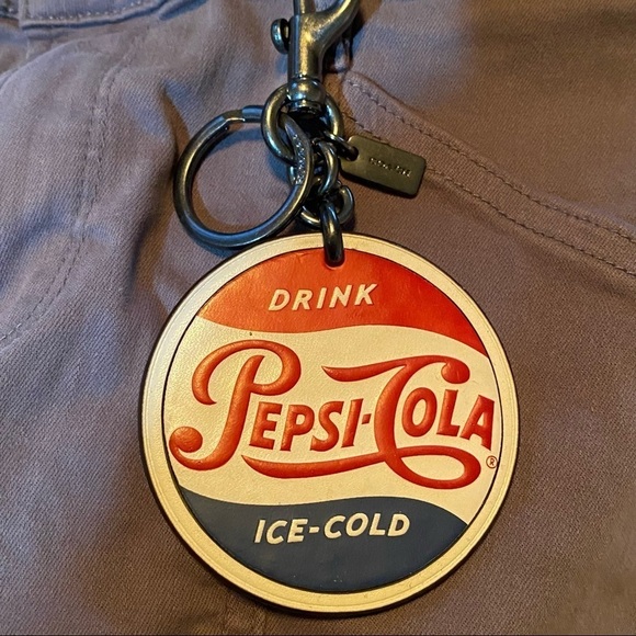 COACH PEPSI VTG KEY FOB
